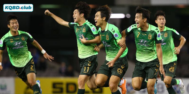 Các câu lạc bộ K League sở hữu lối chơi giàu thể lực và tính kỷ luật chiến thuật cực cao