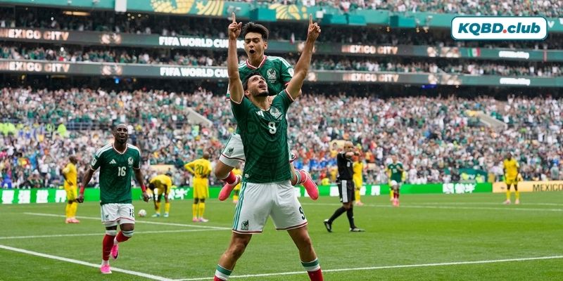 El Tri khẳng định vị thế và bản sắc rực lửa